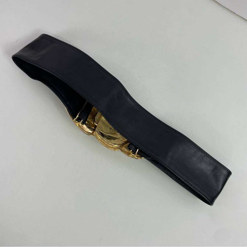 80s Black & Gold Oyster Statement Buckle Belt - Picture 5 of 15